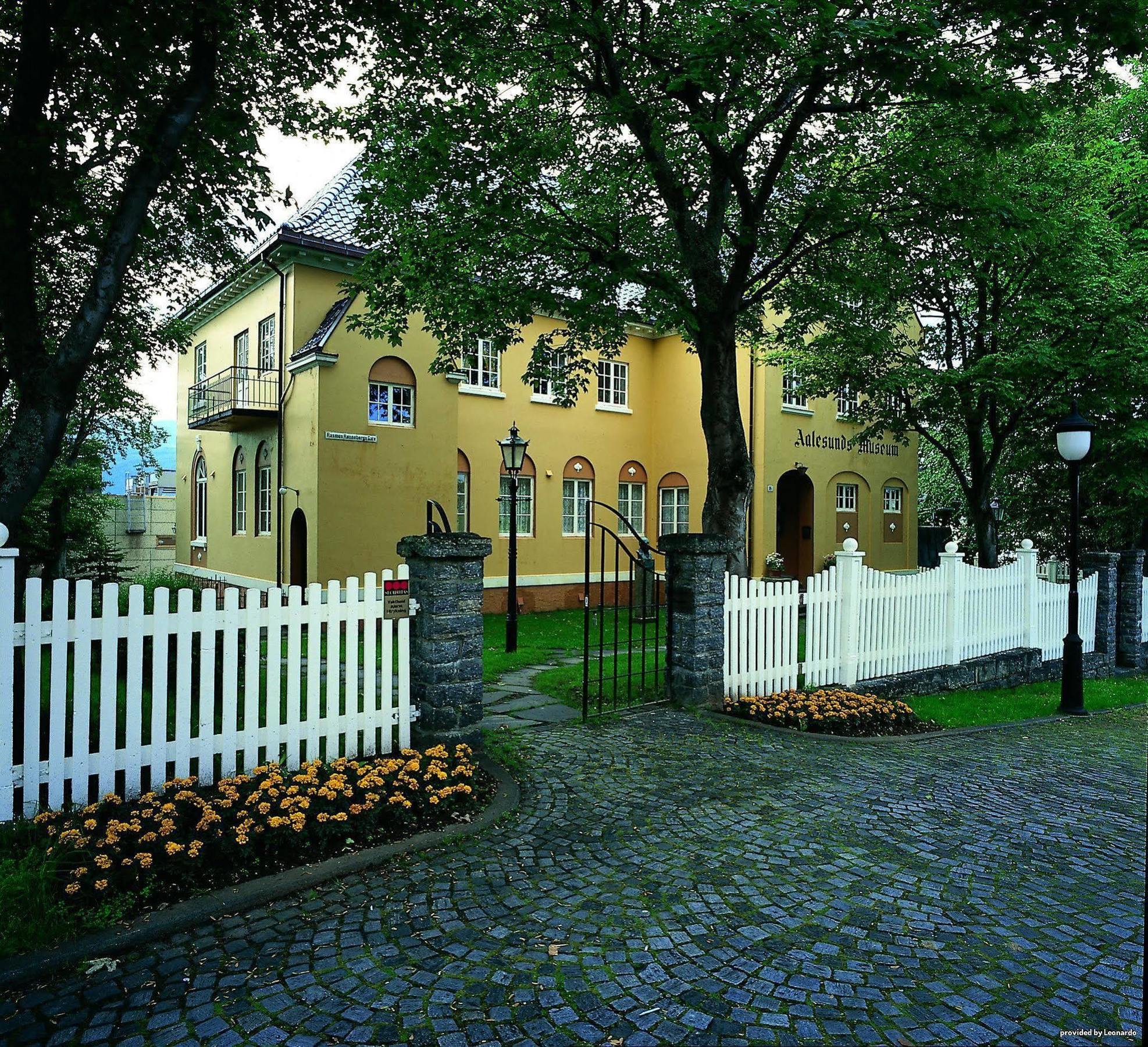 Thon Partner Hotel Baronen Ålesund Kültér fotó